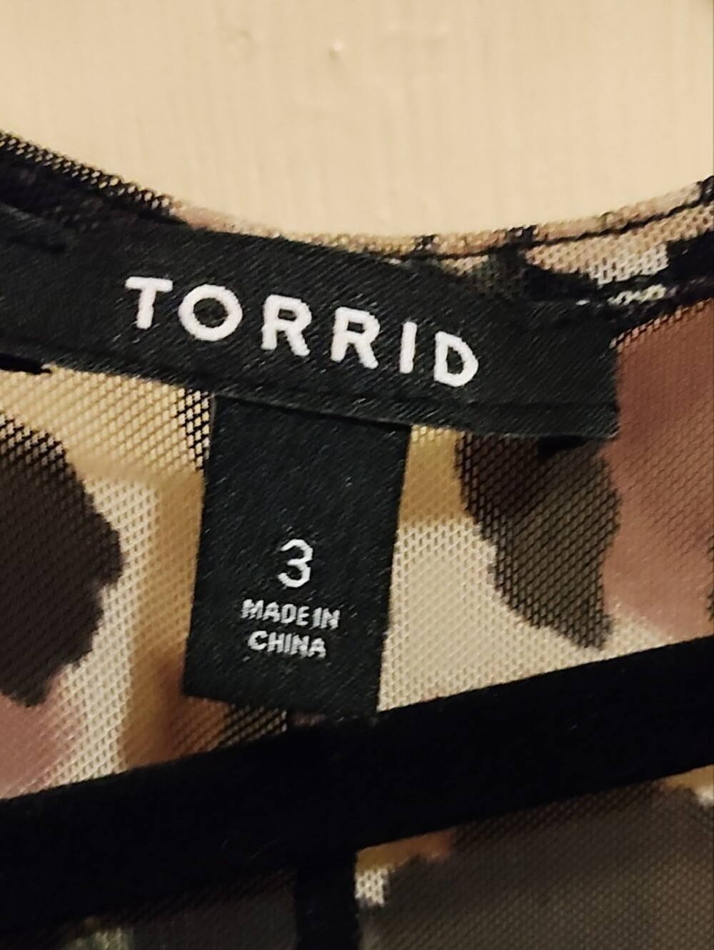 torrid Black Patchwork Floral & Print Kimono/ Cardigan. - Picture 2 of 3
